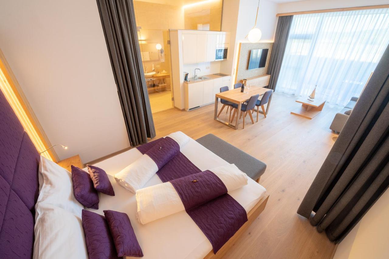 Gut Leithaberg Hotel Jois Exterior photo